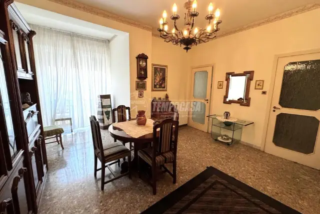 4-room flat in Via Alessandro d'Alessandro, Napoli - Photo 1