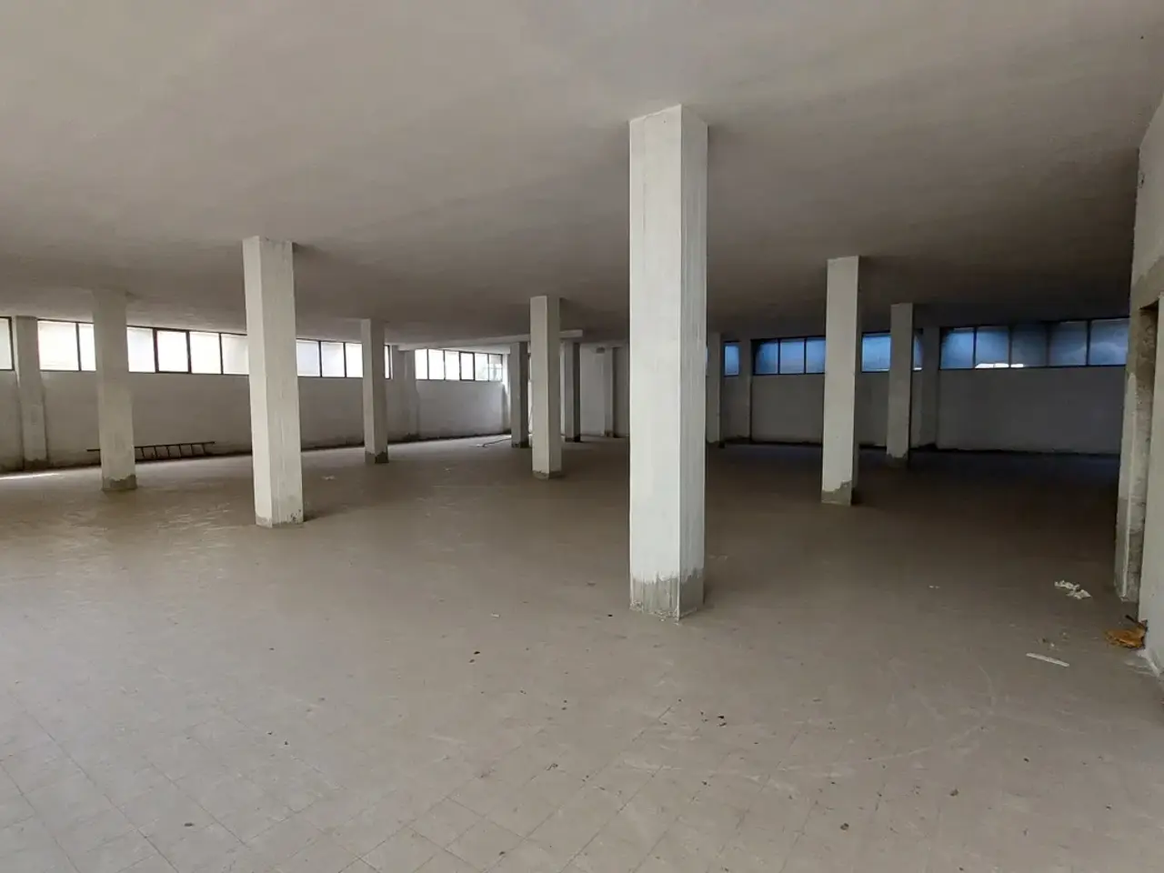 Magazzino in Via Europa, Grosseto, {3} - Foto 1