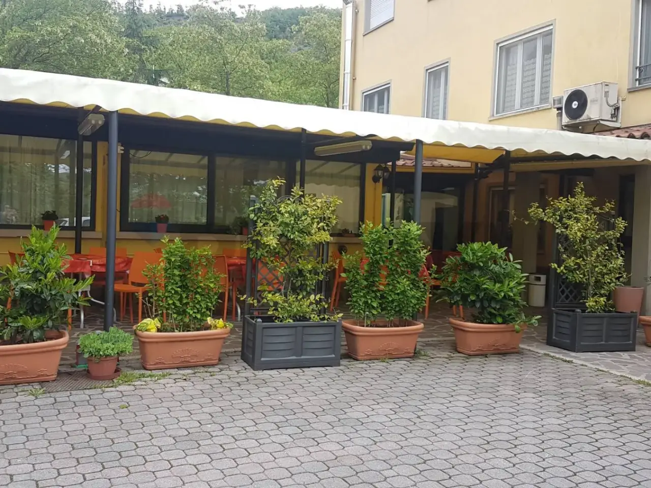 Negozio in Localita' Brunelli 14, Borgo Val Di Taro, {3} - Foto 1