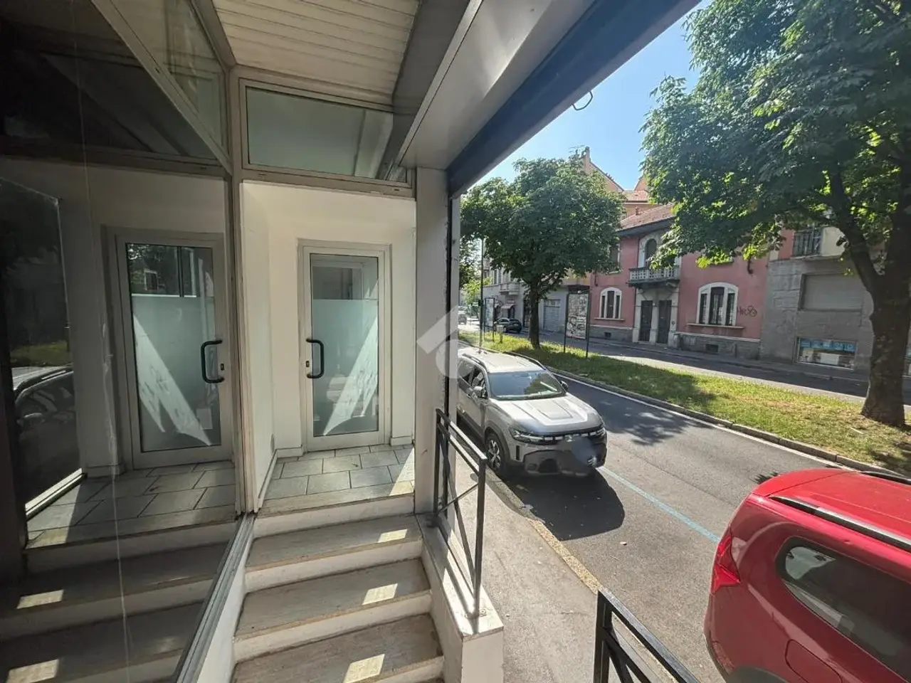 Negozio in Viale Ercole Marelli 372, Sesto San Giovanni, {3} - Foto 2