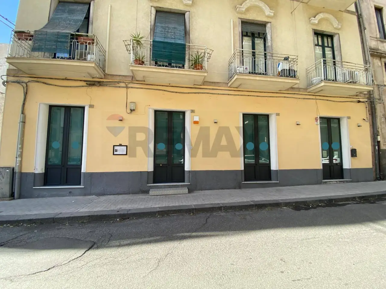 Negozio in Via Mario Sangiorgi, Catania, {3} - Foto 1