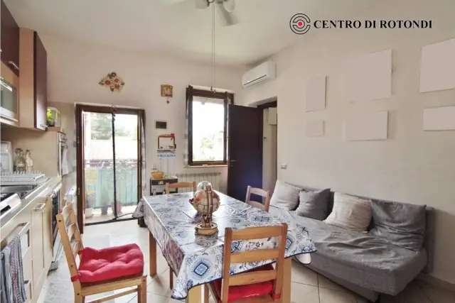 3-room flat in Via Azzimonti 12, Cerro Maggiore - Photo 1