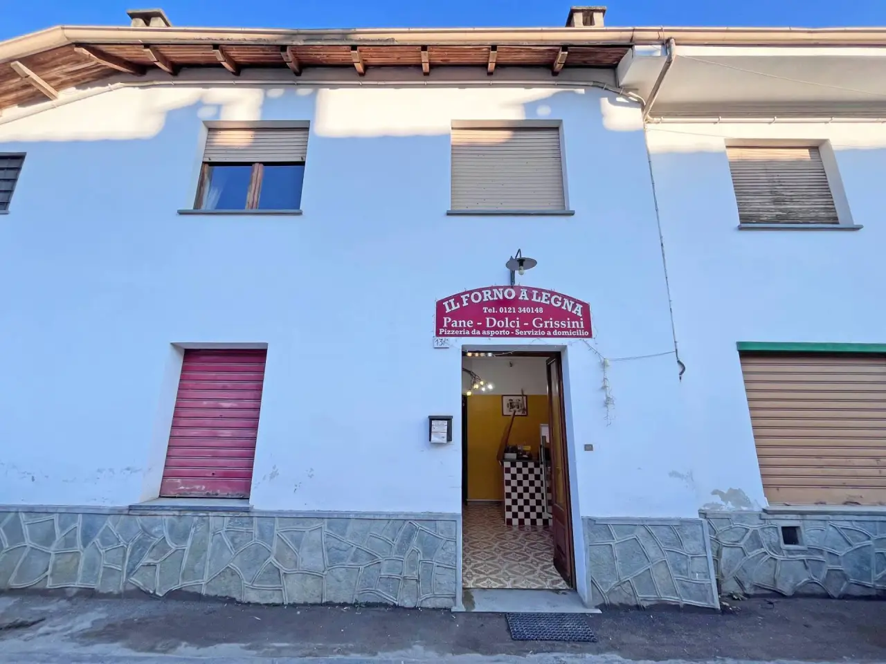 Negozio in Via Maestra di Baudenasca 17, Pinerolo, {3} - Foto 2