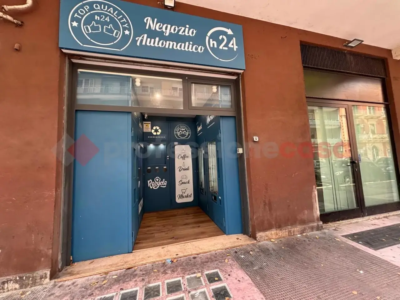 Negozio in Via Napoli, Bari, {3} - Foto 2