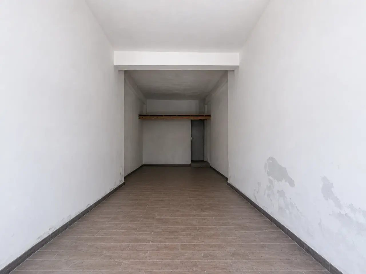 Negozio in Via Bosco Cappuccio 67, Cagliari, {3} - Foto 1