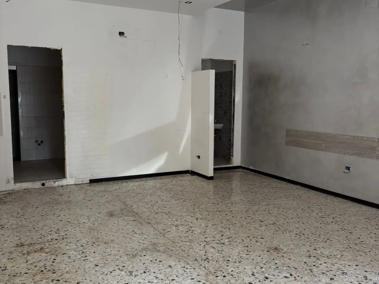 Negozio in Via Carlo De Angelis 10, Castellabate, {3} - Foto 1