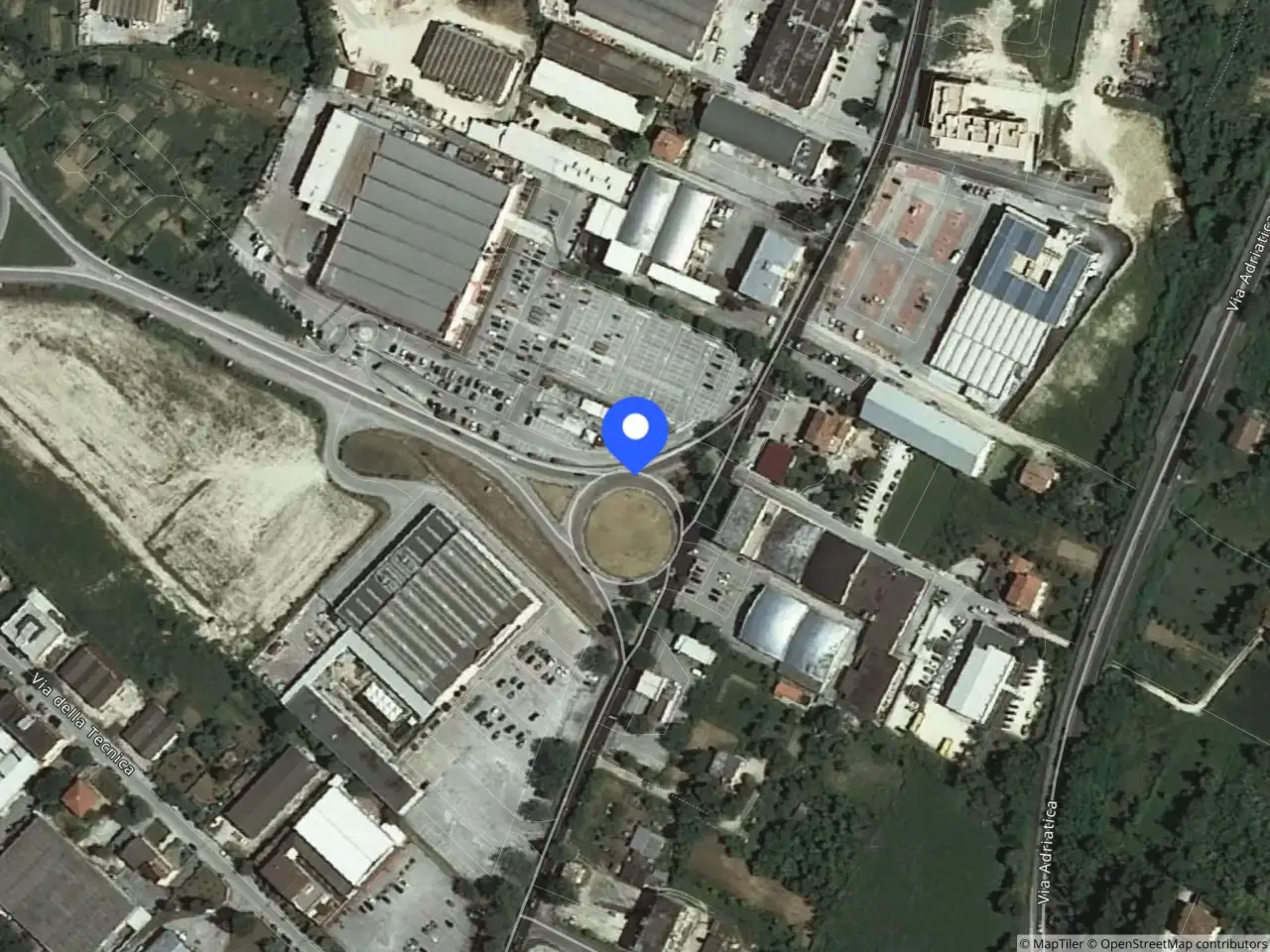 Magazzino in Via Guglielmo Marconi Snc, Falconara Marittima, {3} - Foto 1