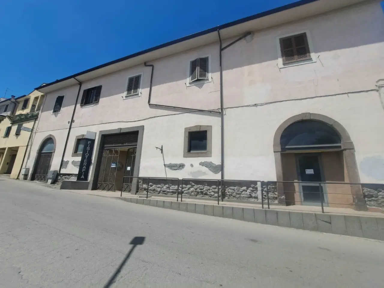 Negozio in Via dell'Ulivo, Tuscania, {3} - Foto 1