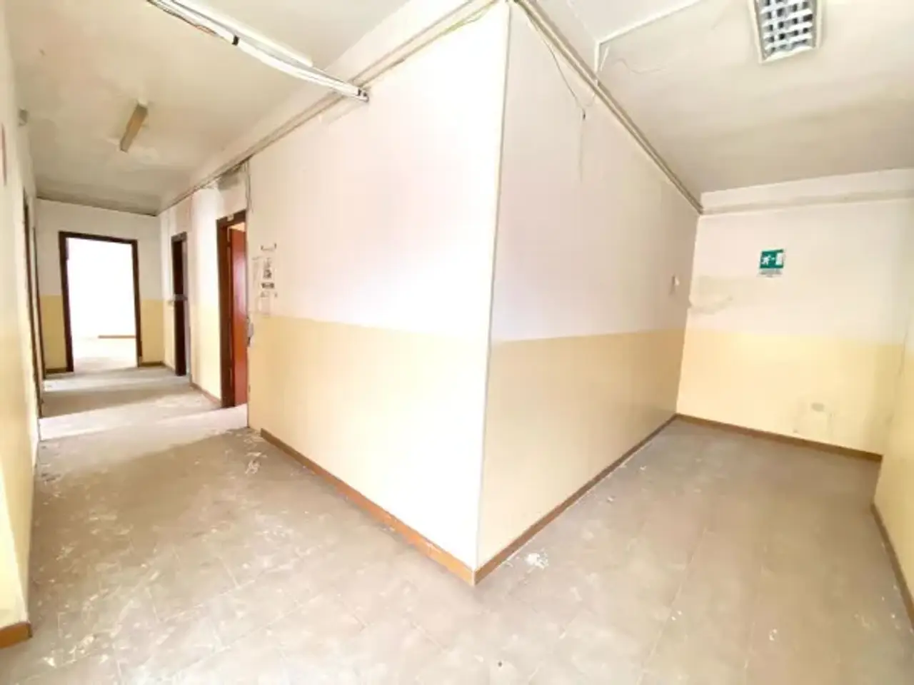 Ufficio in Via Innamorati, Giugliano In Campania, {3} - Foto 2