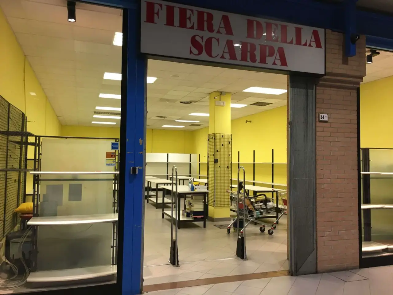 Negozio in , Finale Emilia, {3} - Foto 2