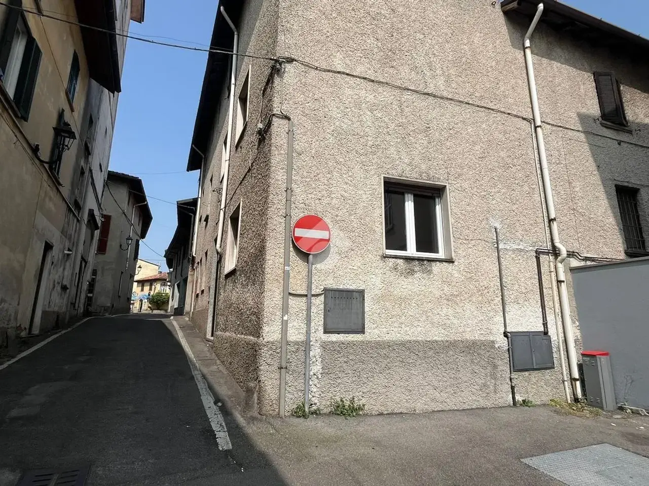 Negozio in Via della Chiesa 3, Verano Brianza, {3} - Foto 2