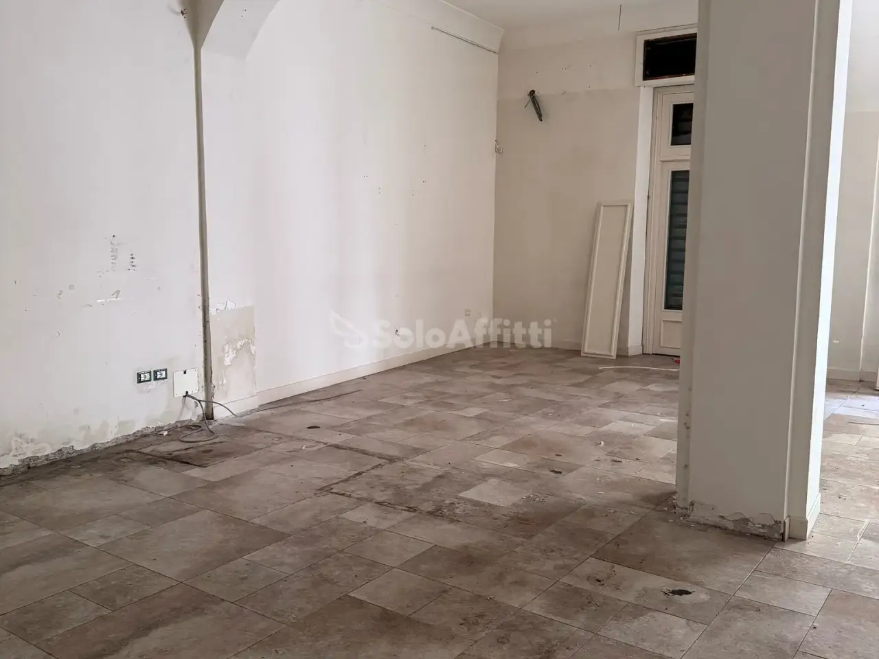 Negozio in Corso Gabriele Manthone, Pescara, {3} - Foto 2