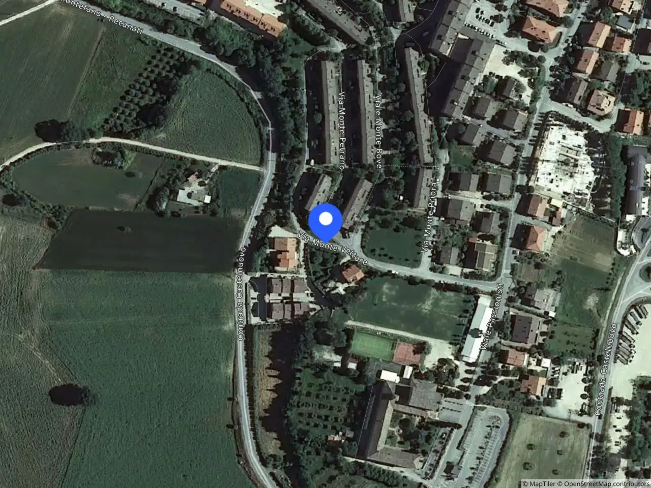 Garage in Via Monte Vettore, 3, 62019 Recanati MC, Italia 3, Recanati, {3} - Foto 2