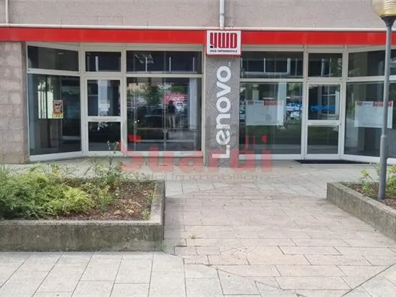 Negozio in Rovereto (Centro Ovest), Rovereto, {3} - Foto 1