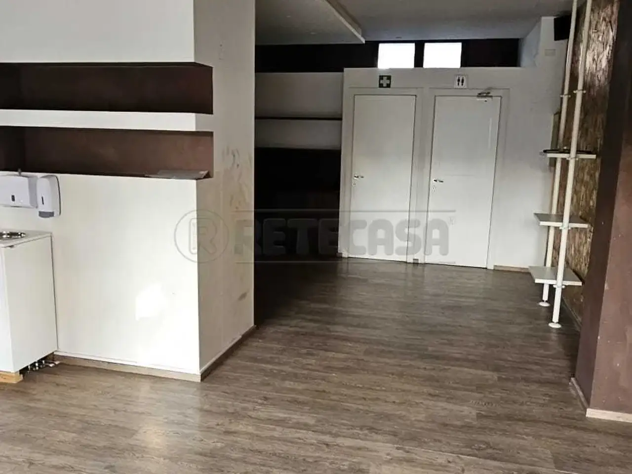 Palazzina commerciale in , Mirano, {3} - Foto 2