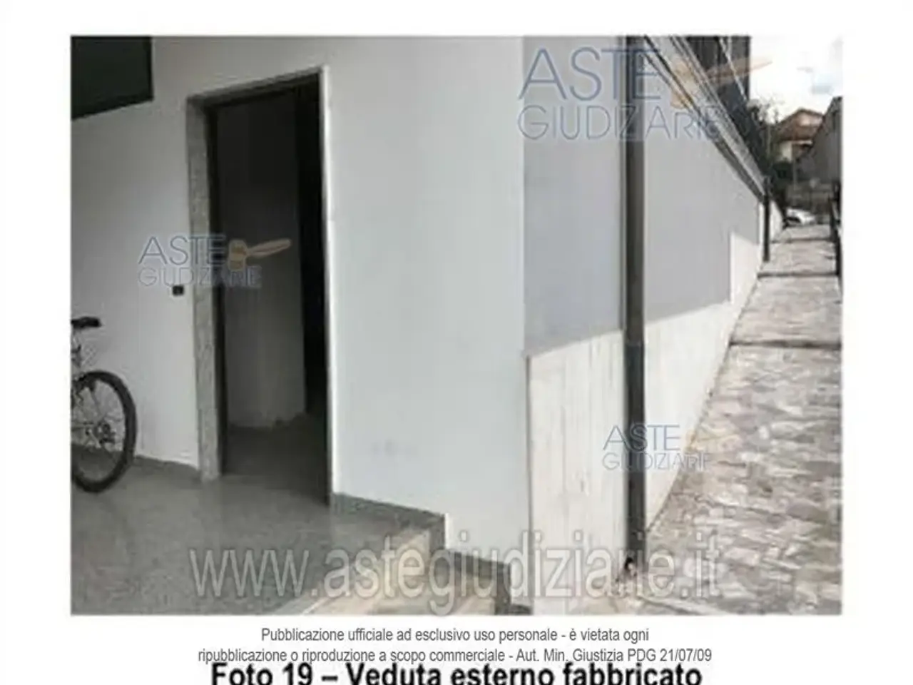 Magazzino in Via Circonvallazione Occidentale, Sulmona, {3} - Foto 1