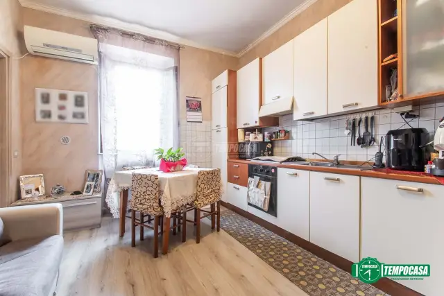 2-room flat in Via Monza, Garbagnate Milanese - Photo 1