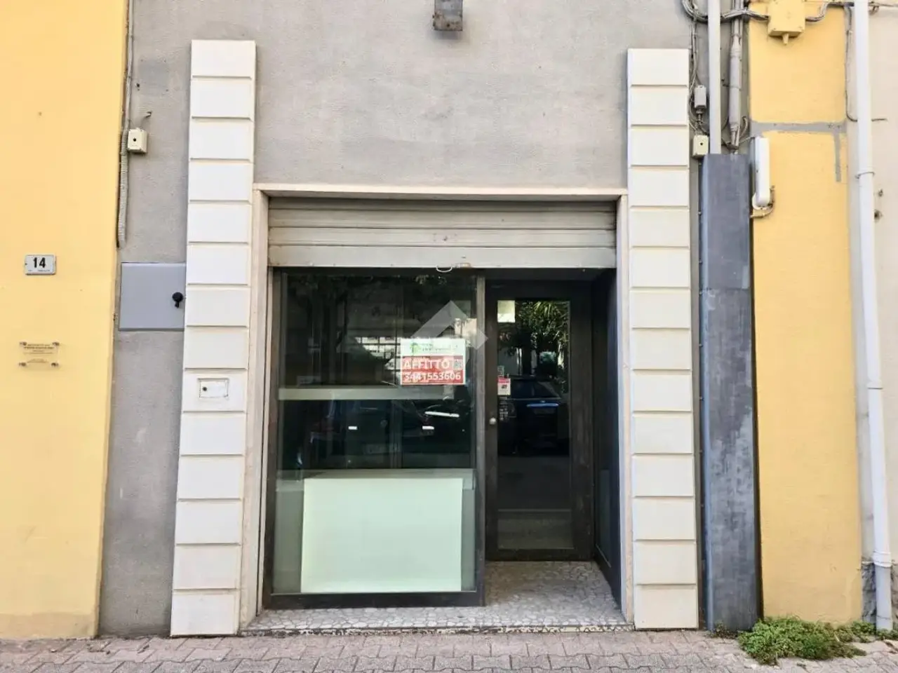 Negozio in Via Triboletti 12, Roseto Degli Abruzzi, {3} - Foto 2
