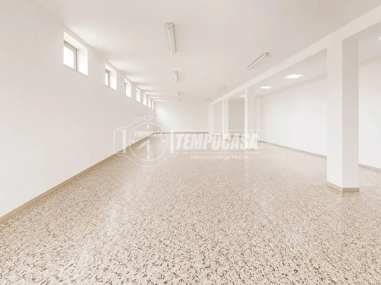 Negozio in Via Pioppi 56, Otranto, {3} - Foto 2
