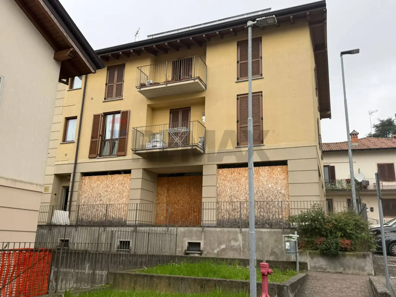 Negozio in Via Volta, Bulciago, {3} - Foto 1