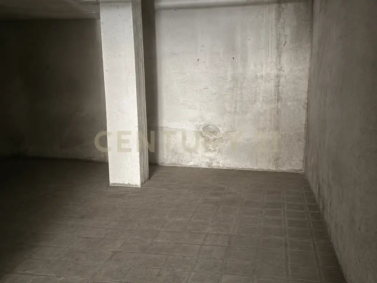 Parcheggio chiuso in Via Asti 18, Catania, {3} - Foto 1