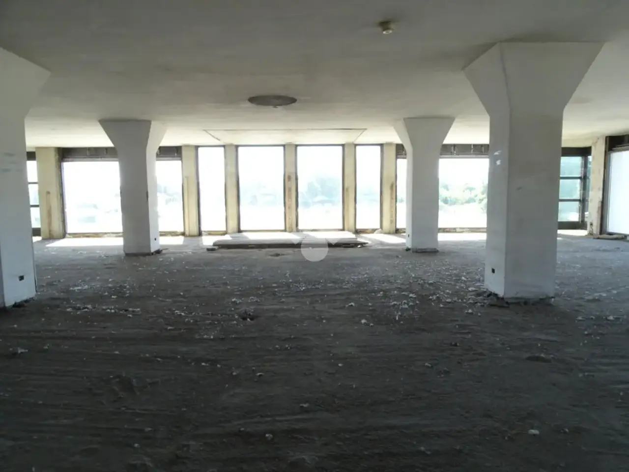 Negozio in Viale della Repubblica, Seregno, {3} - Foto 2