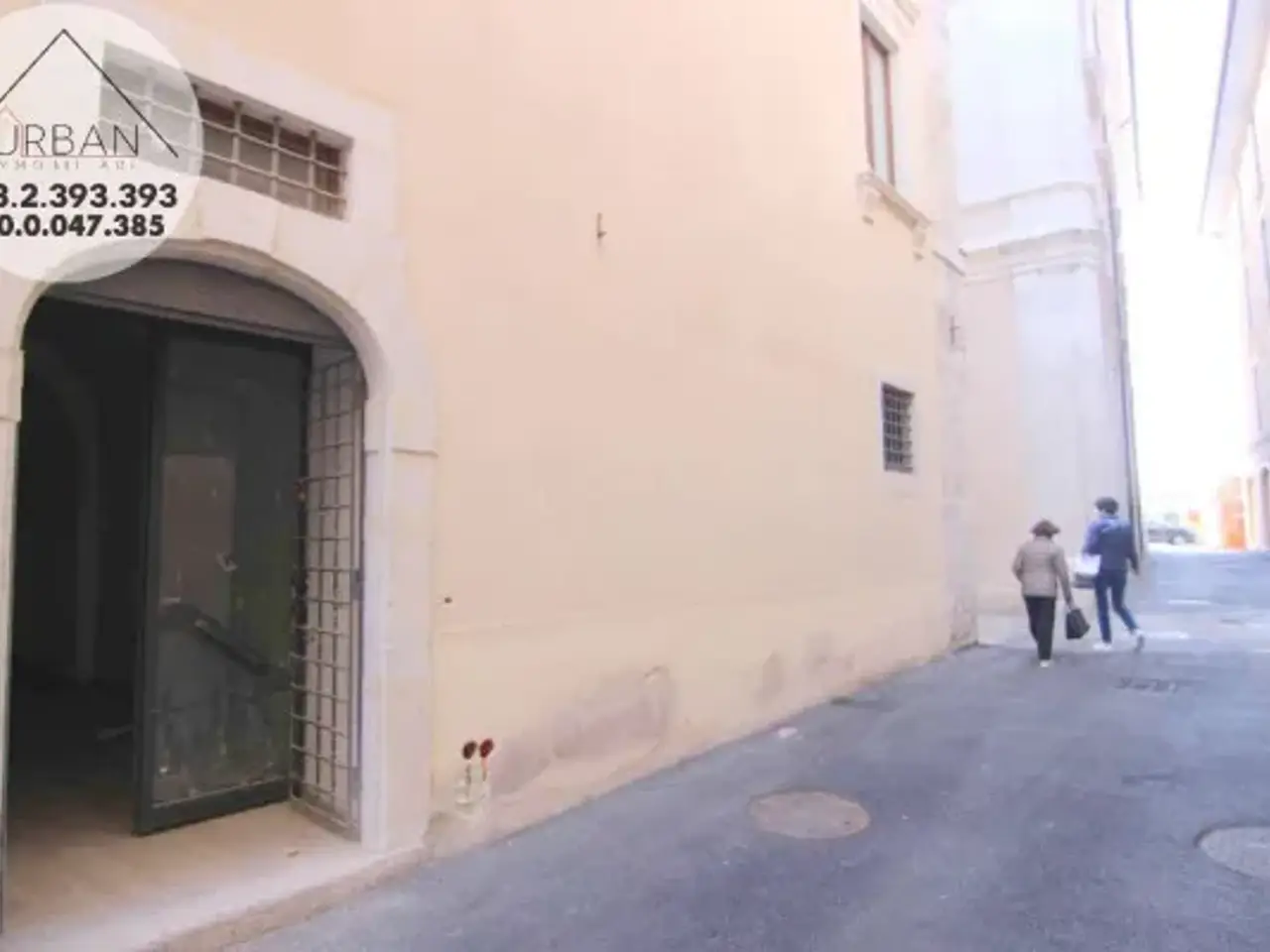 Negozio in Via Crispomonti 9, L'Aquila, {3} - Foto 1