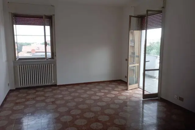 4-room flat in Via Trento, Tortona - Photo 1