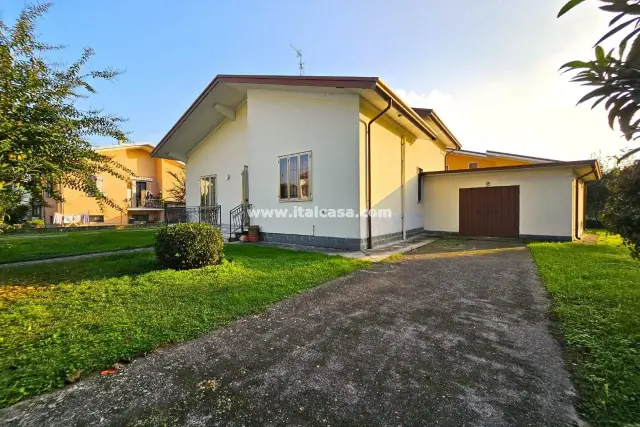 Villa in Via Mantegna 25, Borgo Virgilio - Foto 1