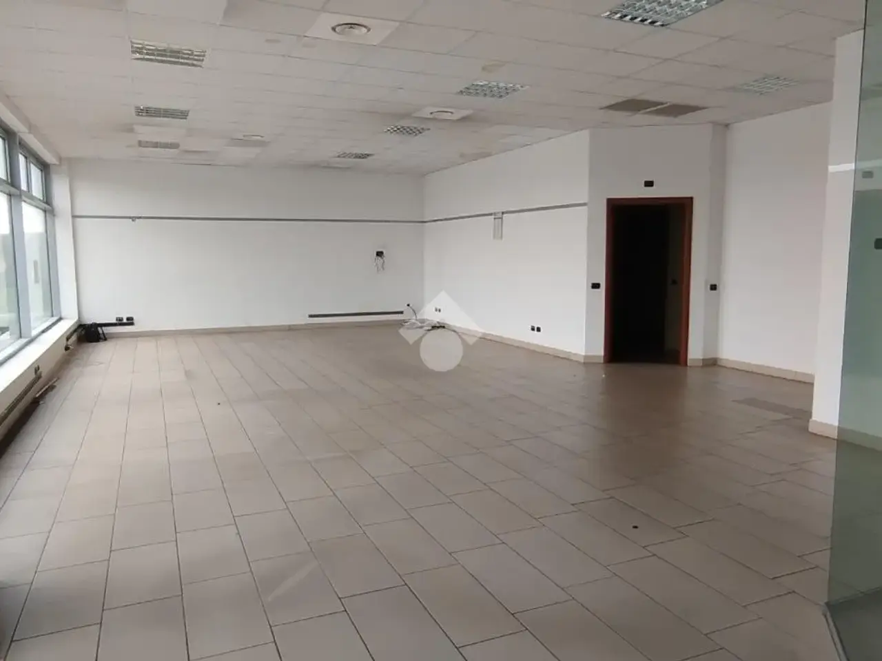 Ufficio in Via Bergamo, Caronno Pertusella, {3} - Foto 1