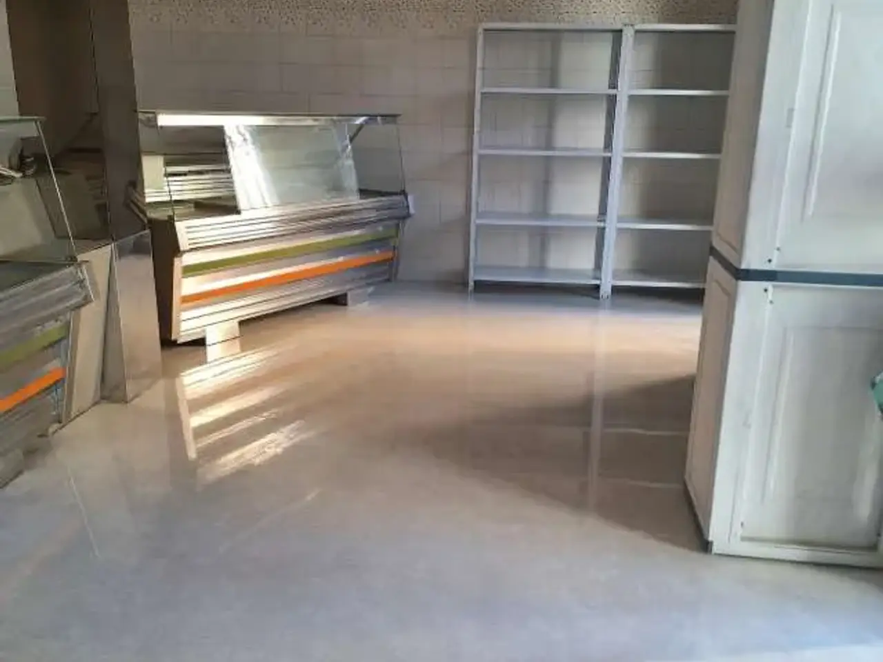 Negozio in , Spoleto, {3} - Foto 1