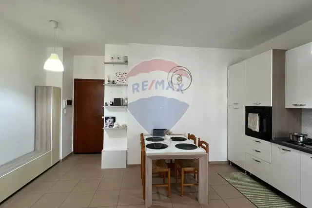 2-room flat in {3}, - Photo 1