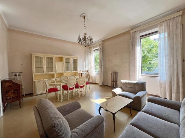 3-room flat in Viale Piave, Mantova - Photo 1