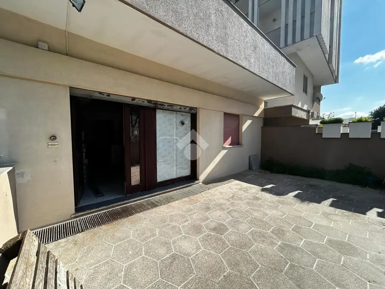 Negozio in Via Germania 85, Brindisi, {3} - Foto 1