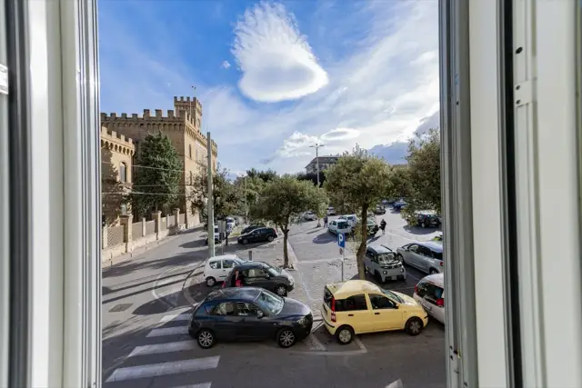 insertion image