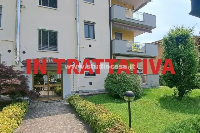 3-room flat in Via San Francesco d'Assisi, Brignano Gera d'Adda - Photo 1