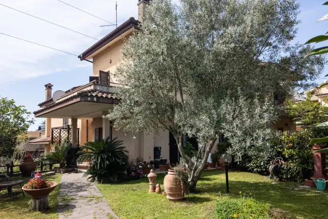 Villa in Via Vincenzo Bellini 13, Cerveteri - Foto 1