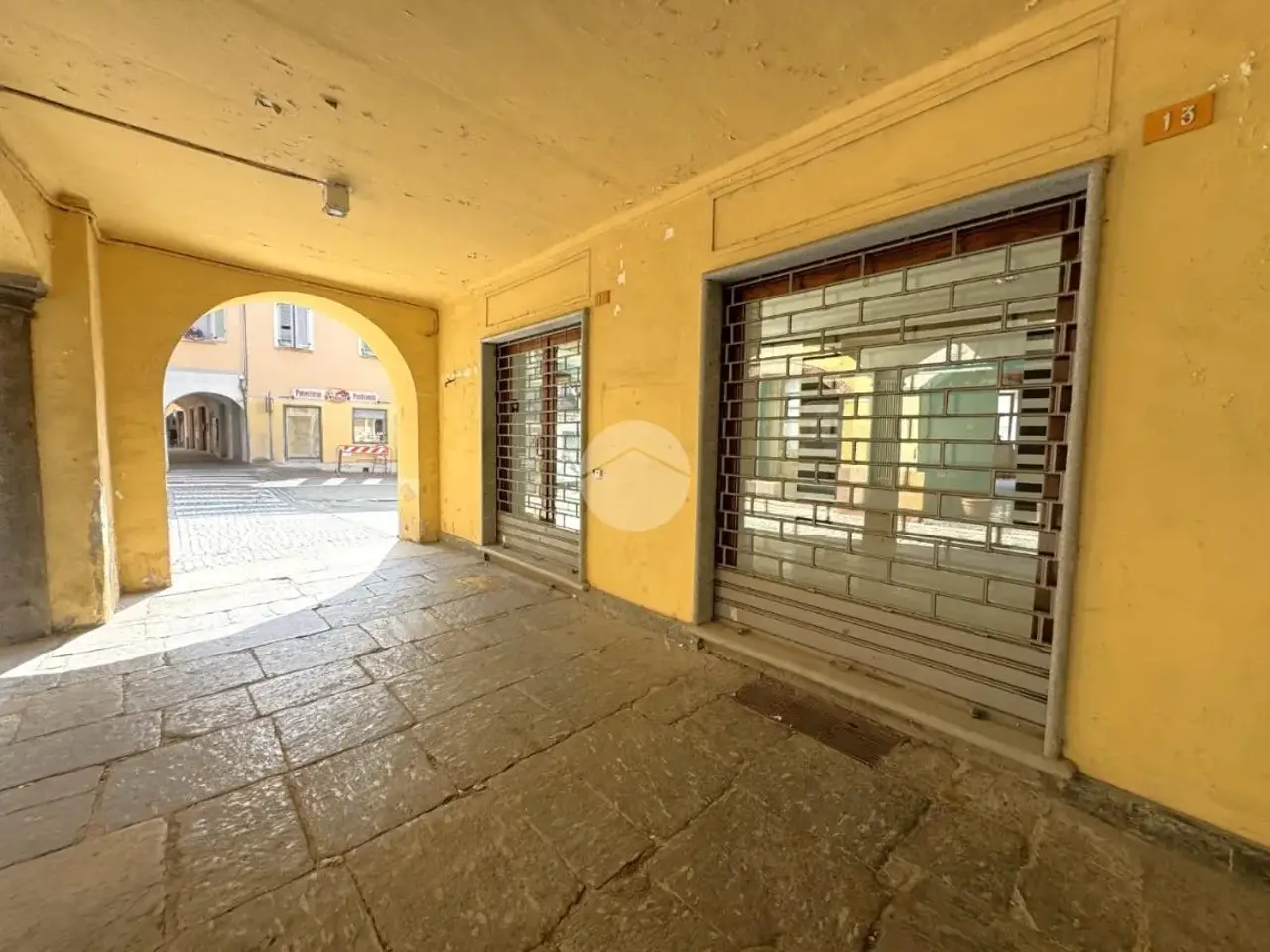 Negozio in Via Massimo d' Azeglio 3, Castellamonte, {3} - Foto 2