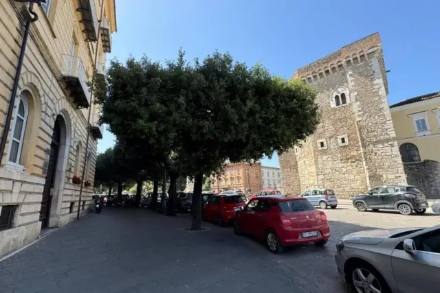 Trilocale in Piazza 4 Novembre, Benevento - Foto 1