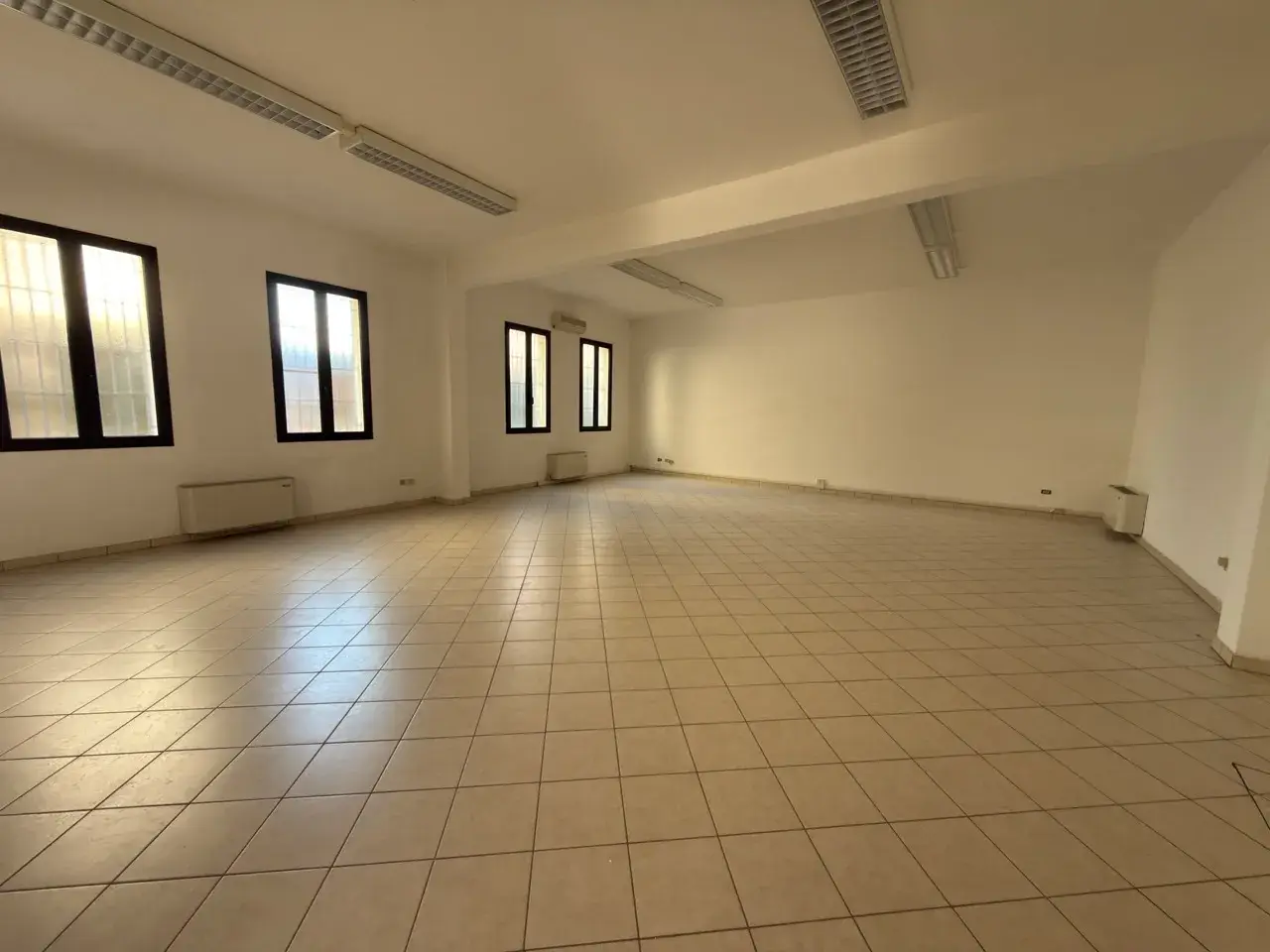 Magazzino in Via Bravi, Padova, {3} - Foto 2