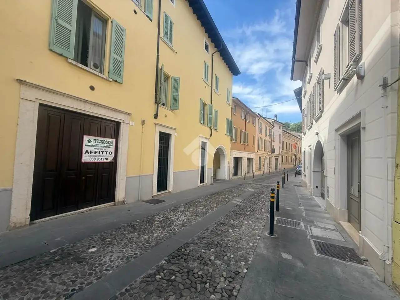 Negozio in Via Guglielmo Marconi 5, Castiglione Delle Stiviere, {3} - Foto 1