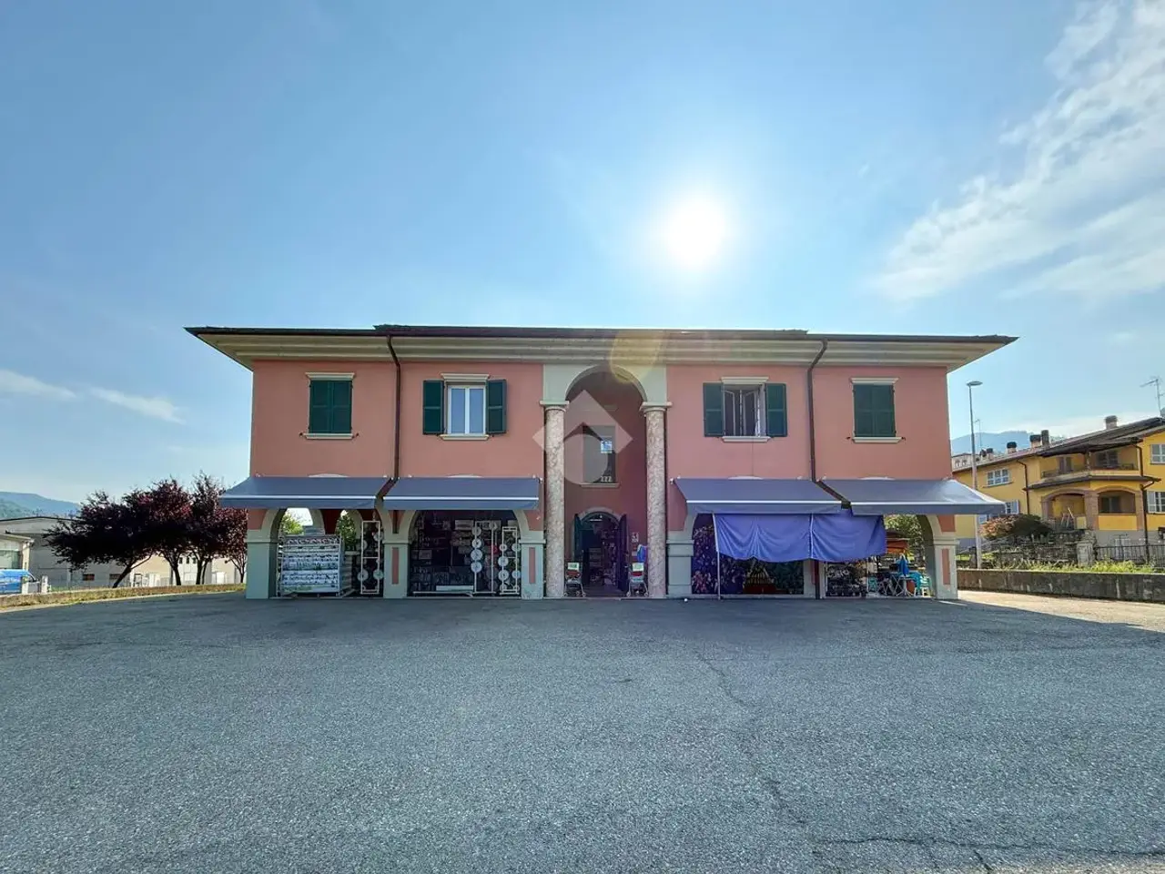 Negozio in Via Caduti del Lavoro 8, Borgo Val Di Taro, {3} - Foto 1