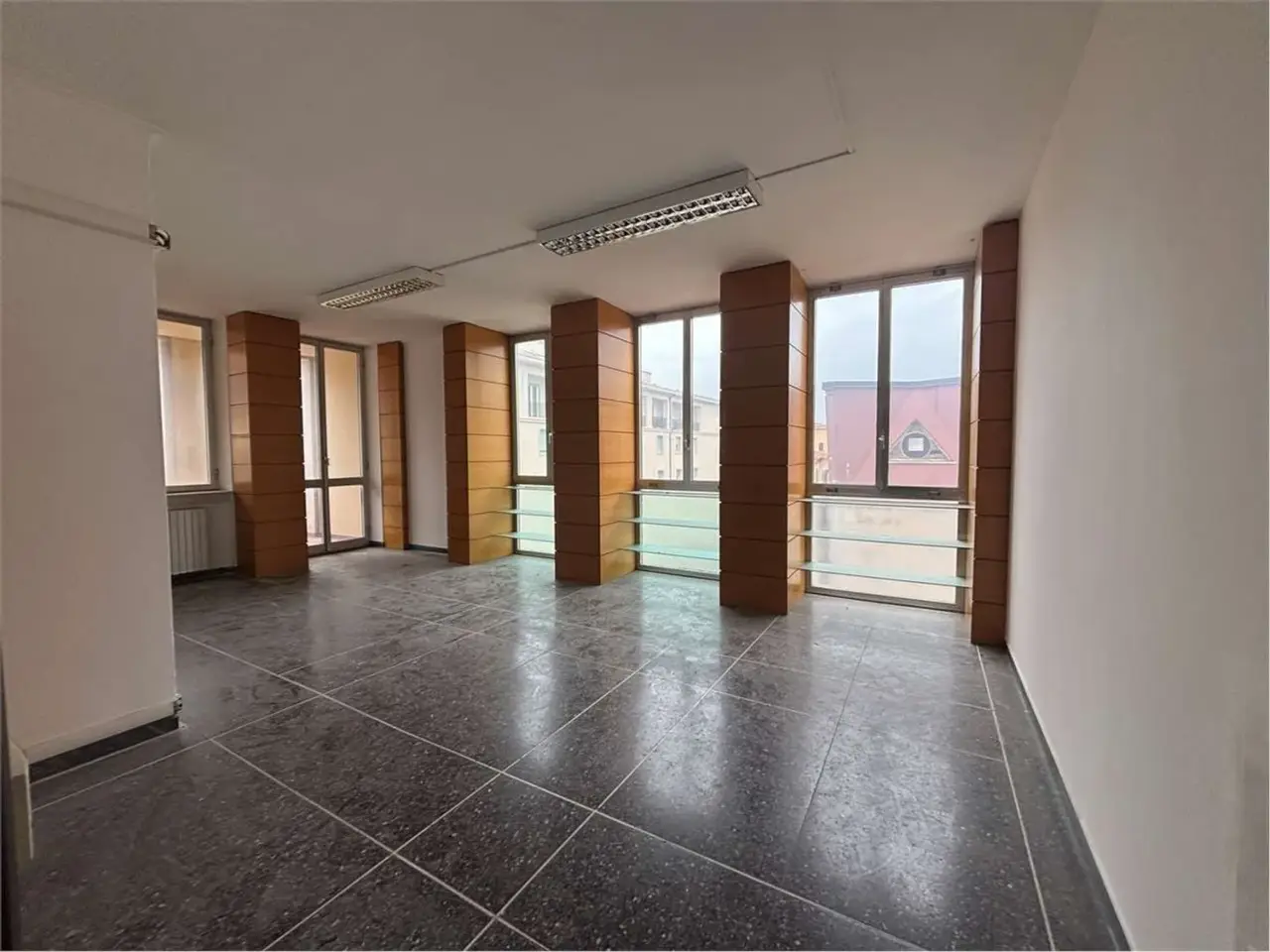 Ufficio in , Livorno, {3} - Foto 1