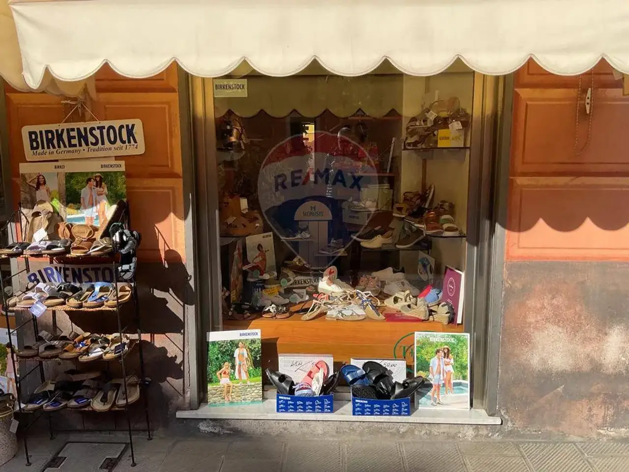 Esercizio commerciale in , Camogli, {3} - Foto 2