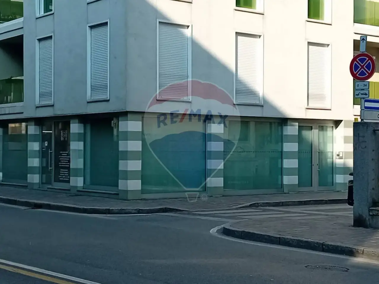 Negozio in , Monza, {3} - Foto 1
