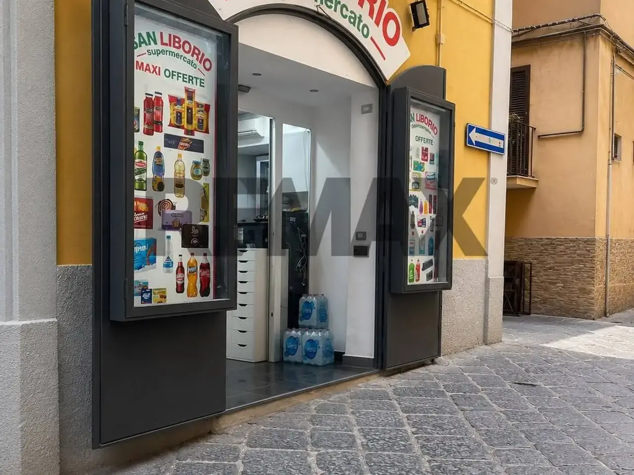Negozio in Via San Liborio 28, Napoli, {3} - Foto 1