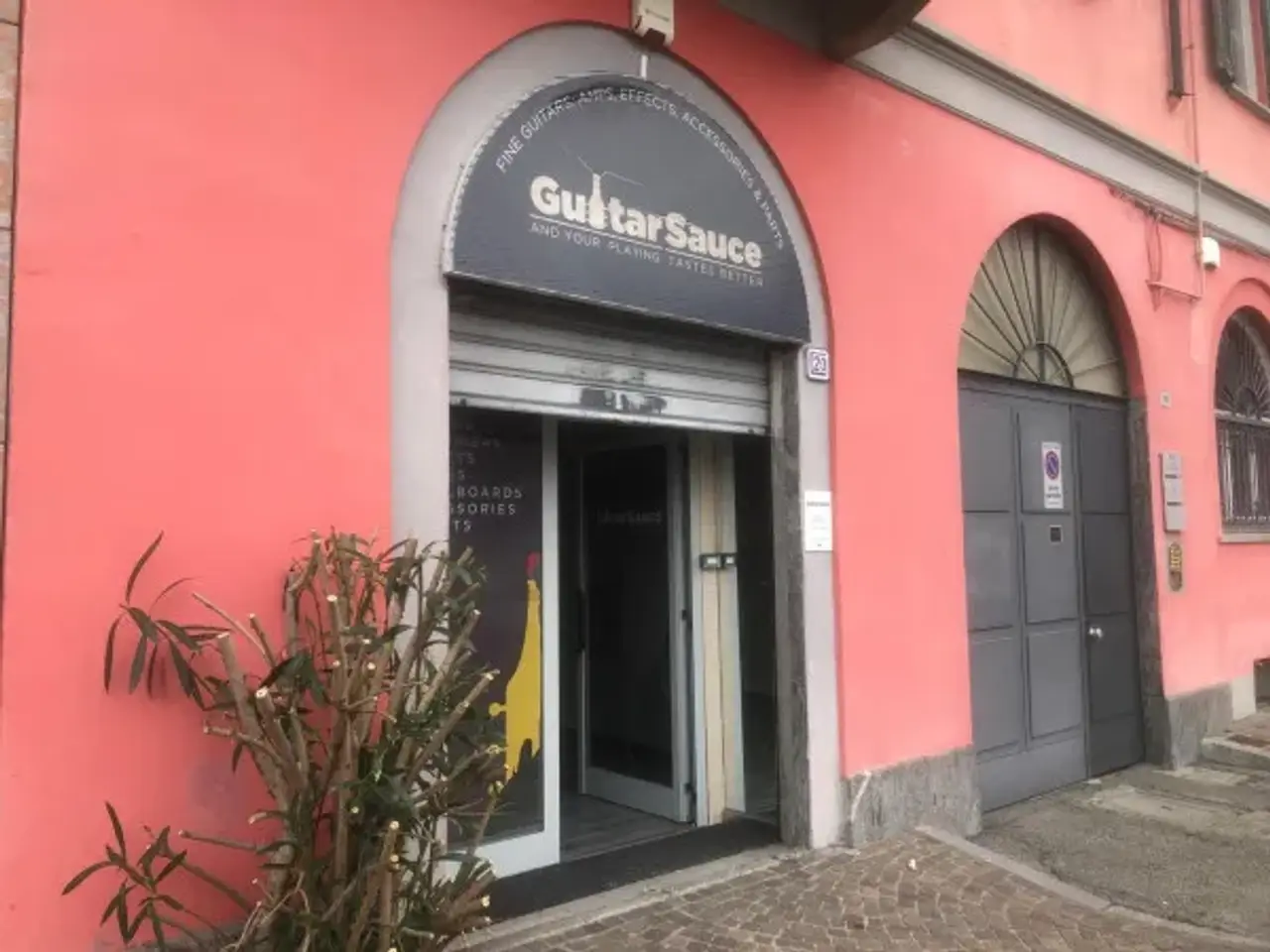 Musica in Via Cesare Cantù, Lecco, {3} - Foto 1