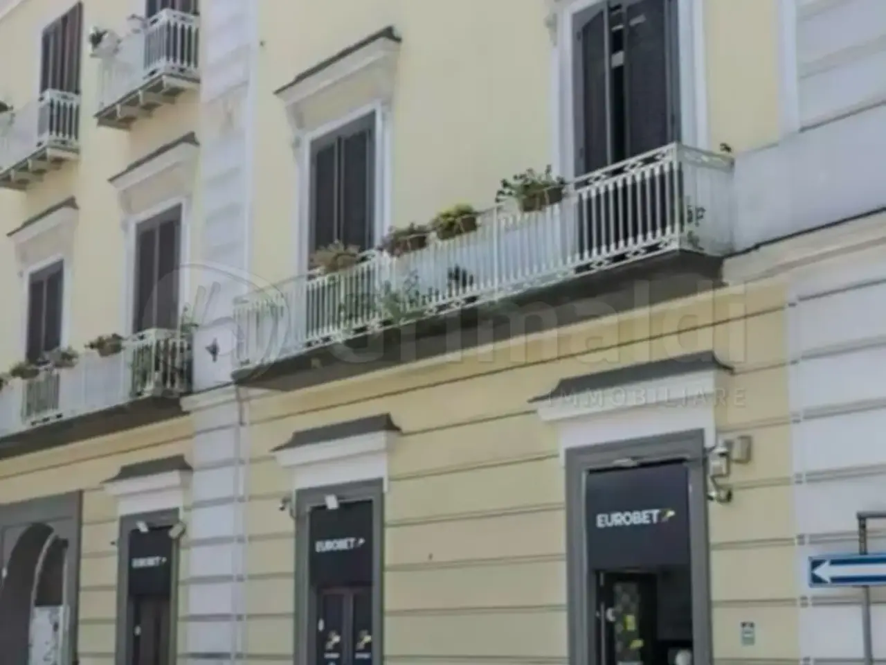 Palazzina commerciale in , Giugliano In Campania, {3} - Foto 1