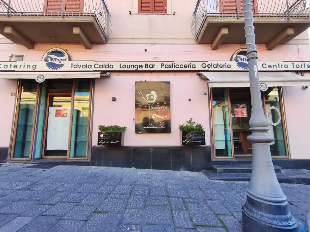 Palazzina commerciale in Via Roma 176, Belpasso, {3} - Foto 1
