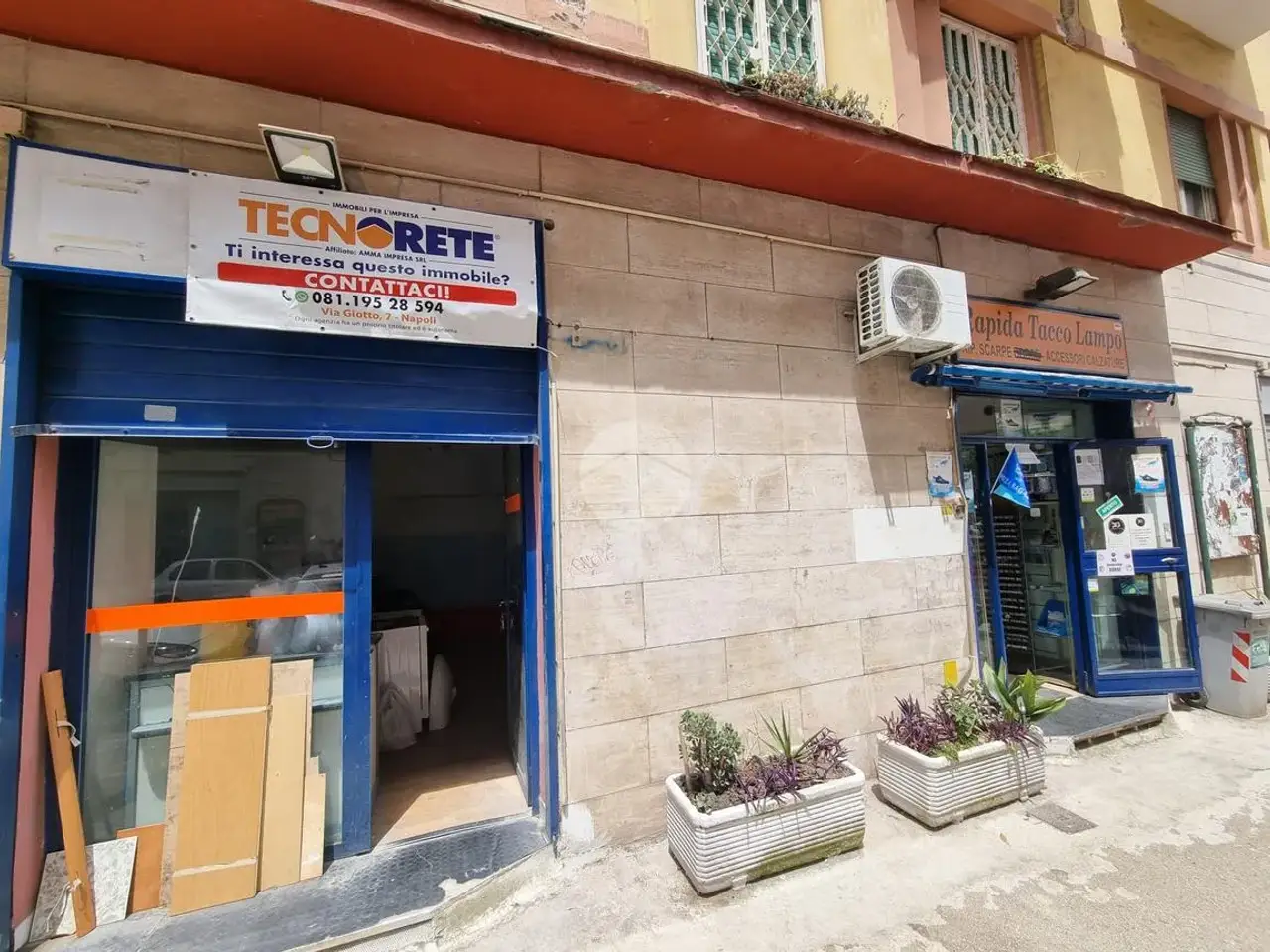 Negozio in Via Antonio Solario 28, Napoli, {3} - Foto 1